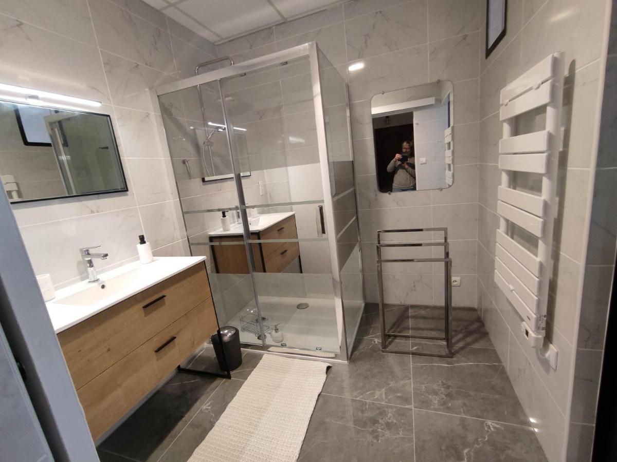 Au Bonheur Des Ruelles Bed & Breakfast Монпазие Екстериор снимка